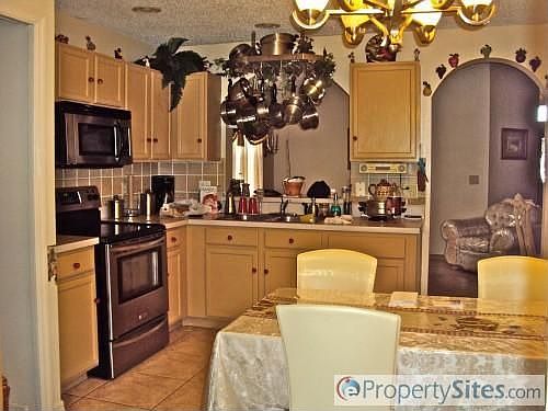 5th image of 2936 Cool Breeze Cir