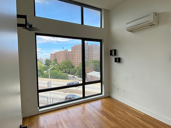 3rd image of 1 Duffield St #420E