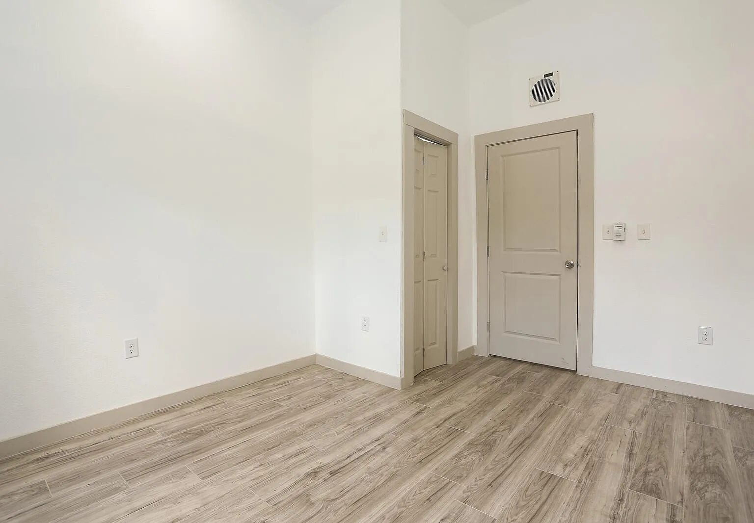 1 bed, 925 sqft, $950 — Photo 4