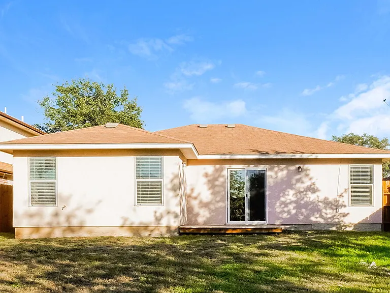 3605 Candlebrook Ln — Photo 16