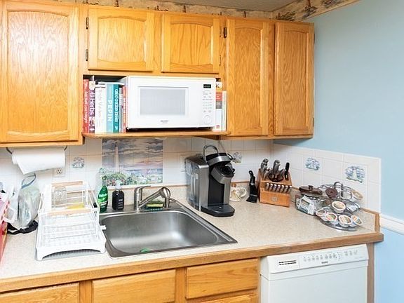 5th image of 153 Heritage Dr #153