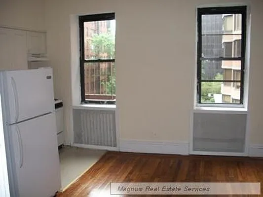 Rented by Magnum Realty Holdings, LLC | media 20