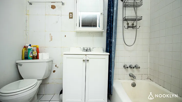 Rented by Nooklyn NYC LLC | media 12