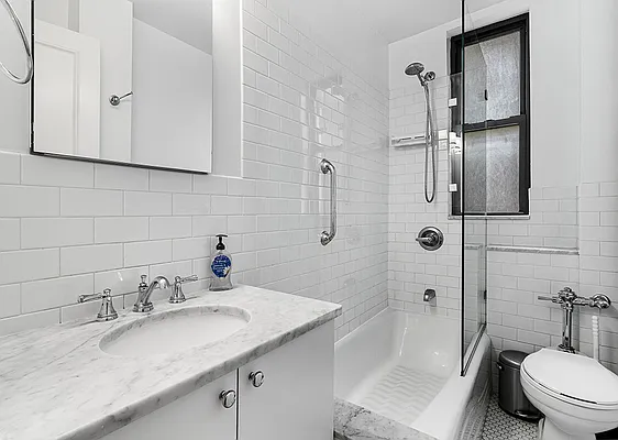 Rented by Zumper Inc | media 30