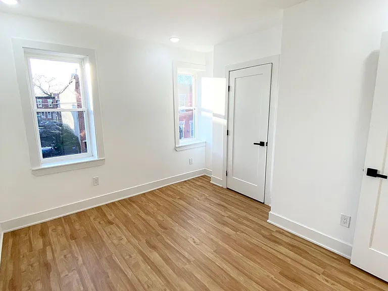 2533 N 7th St #B — Photo 5