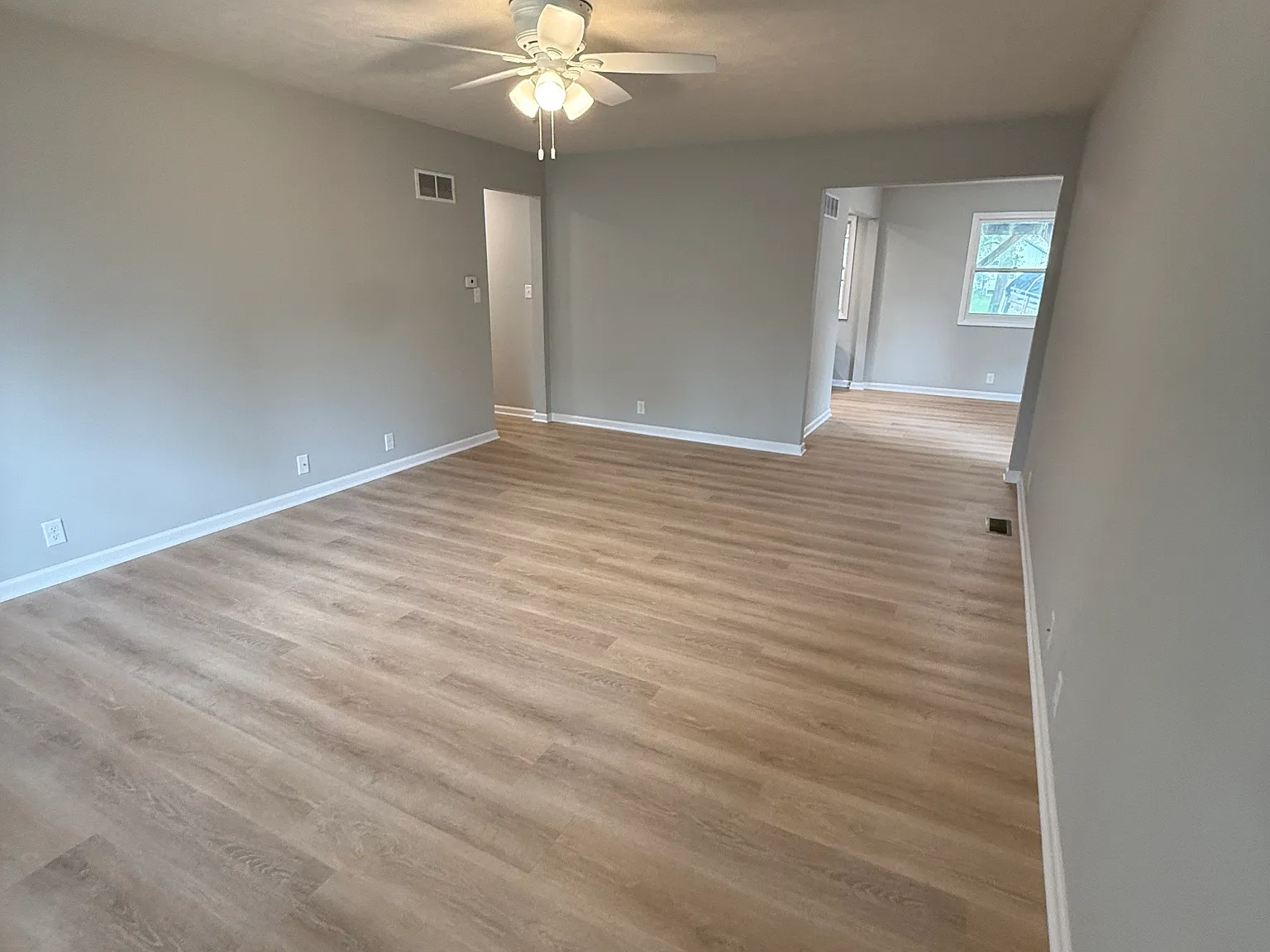 2 bed, 1.5 bath, 1200 sqft, $1,500 — Photo 4