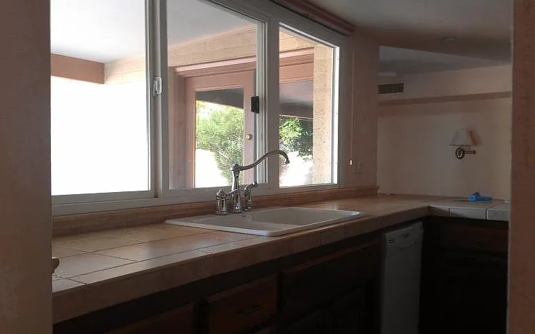 4737 W Laurie Ln — Photo 7