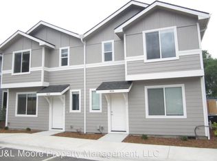 406 Oak St, Phoenix, OR 97535