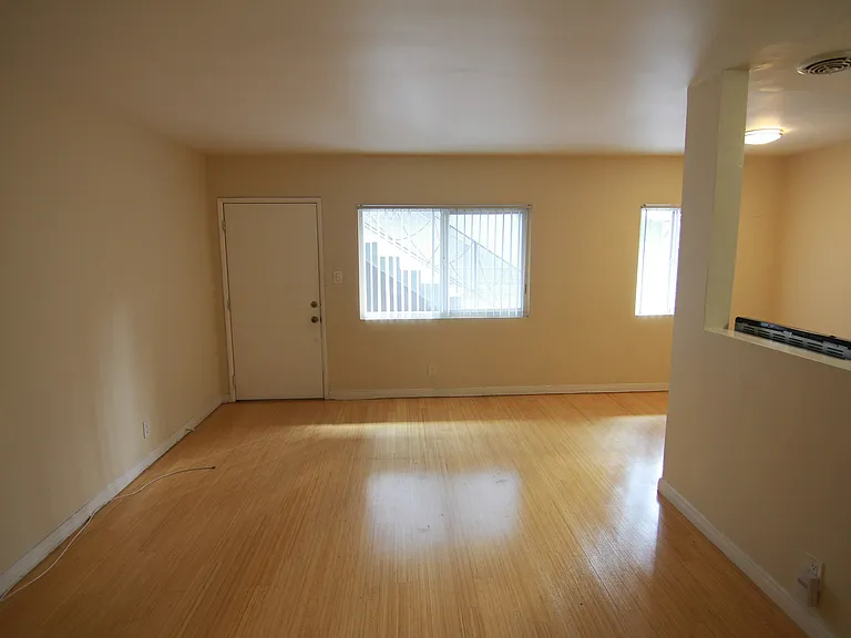 924 Hancock Ave #2 — Photo 6
