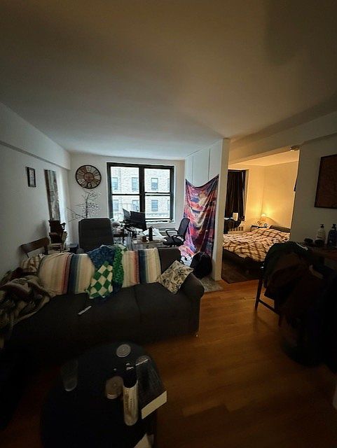 1st image of 327 W 30th St APT 6F