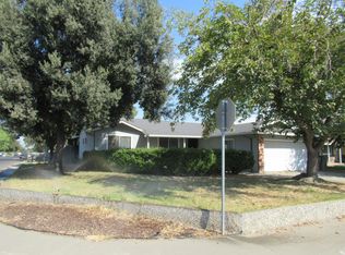 226 Riverside Dr, Woodland, CA 95695