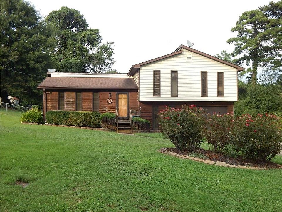 1st image of 817 Emerald Forest Cir
