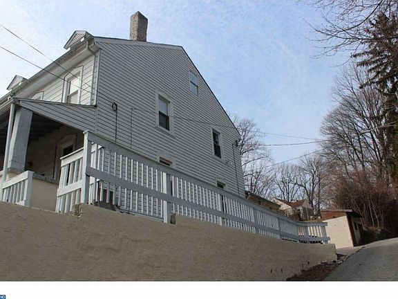 3rd image of 220 Brittmoir Ave