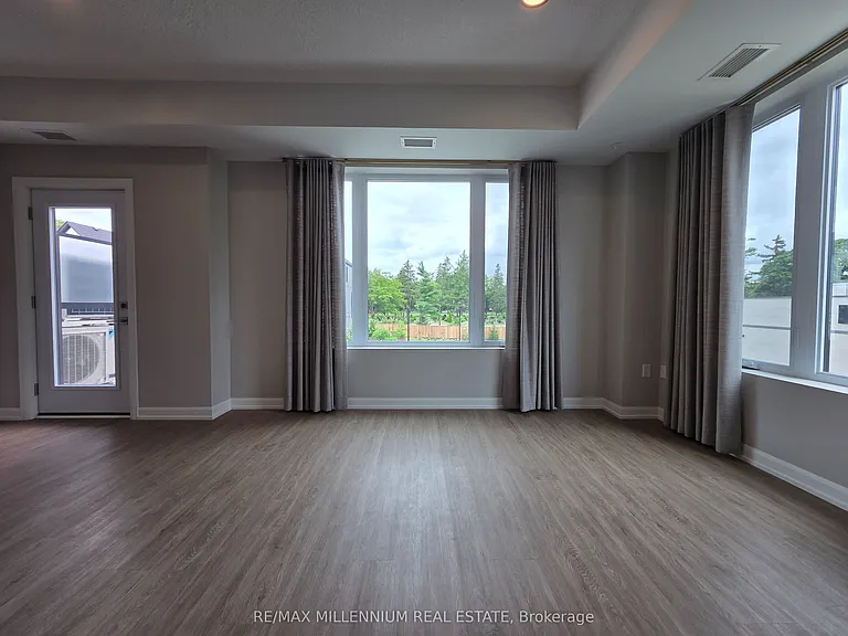 708 Woolwich St #103 — Photo 8