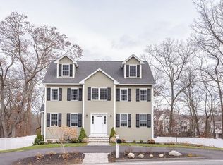 39 Peach Orchard Rd, Burlington, MA 01803