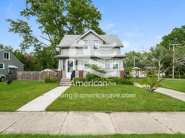 21821 Elizabeth St, Saint Clair Shores, MI 48080