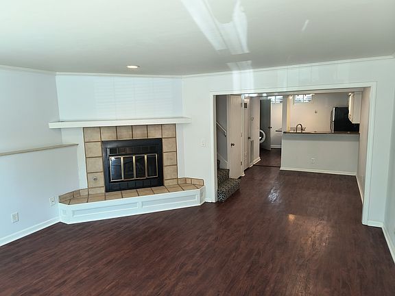 2nd image of 8358 Metcalf Ave