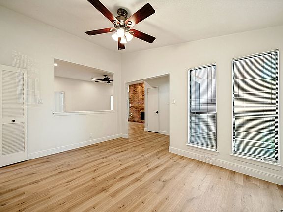 4th image of 5851 SPRING VILLAGE ST