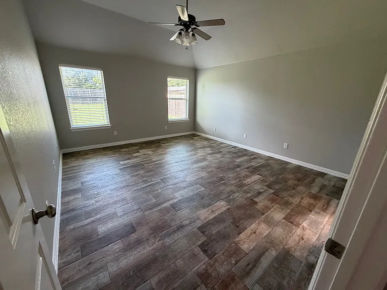 119 Clyde Dr — Photo 15