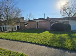 16726 David Glen Dr, Friendswood, TX 77546