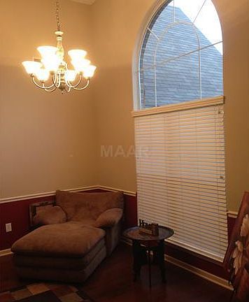 5th image of 145 Redbud Dr