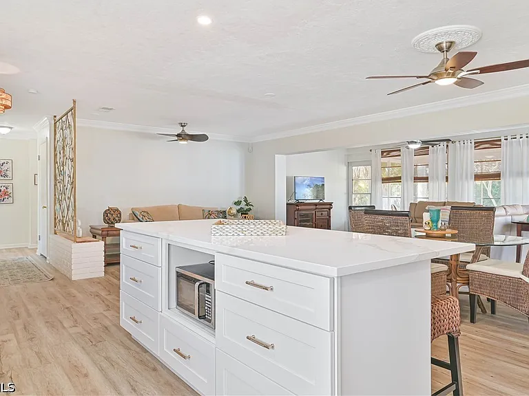 4520 SE 9th Ave — Photo 14