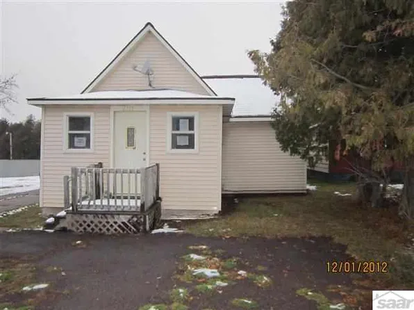 2515 Lake Shore Dr E, Ashland, WI 54806