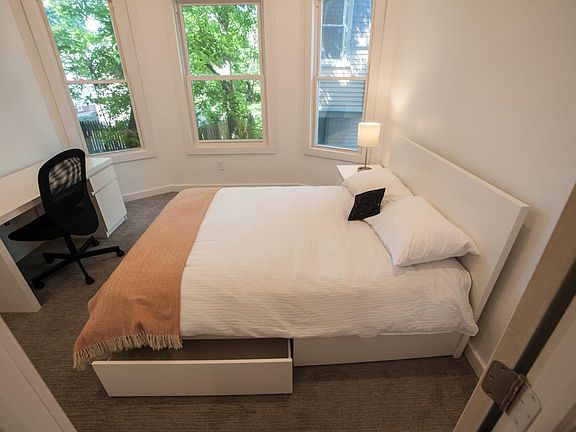 Bedroom - 1026 Madison Street Syracuse University Campus Pri