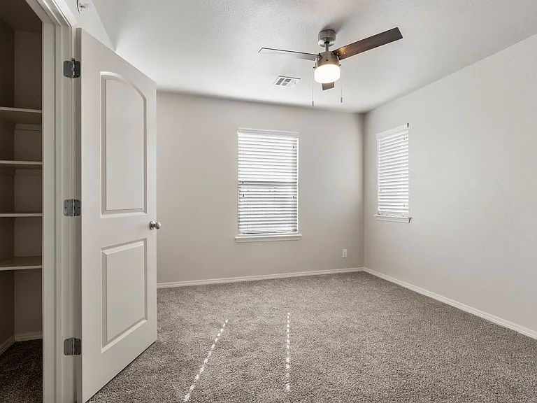Pin Oak Townhomes — Photo 45