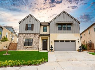 21132 W Citylights Dr, Chatsworth, CA 91311
