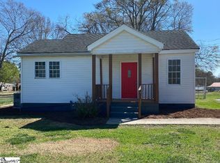 916 E Georgia Rd, Simpsonville, SC 29681