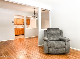 1 B W Lake Drive, Manchester, NJ 08759