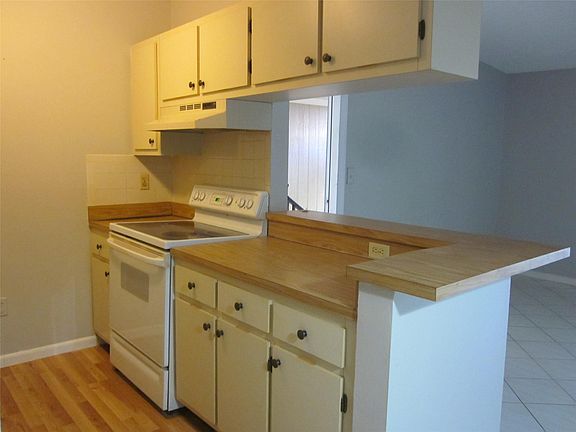 4th image of 7849 Ashmont Circle #7849