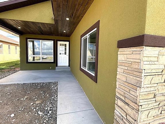 2nd image of 976 Bluffs Blvd