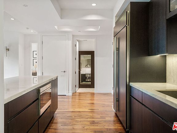 5th image of 4661 Wilshire Blvd Unit 105