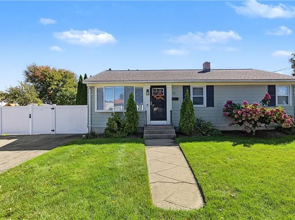 162 E View Ave, Cranston, RI 02920