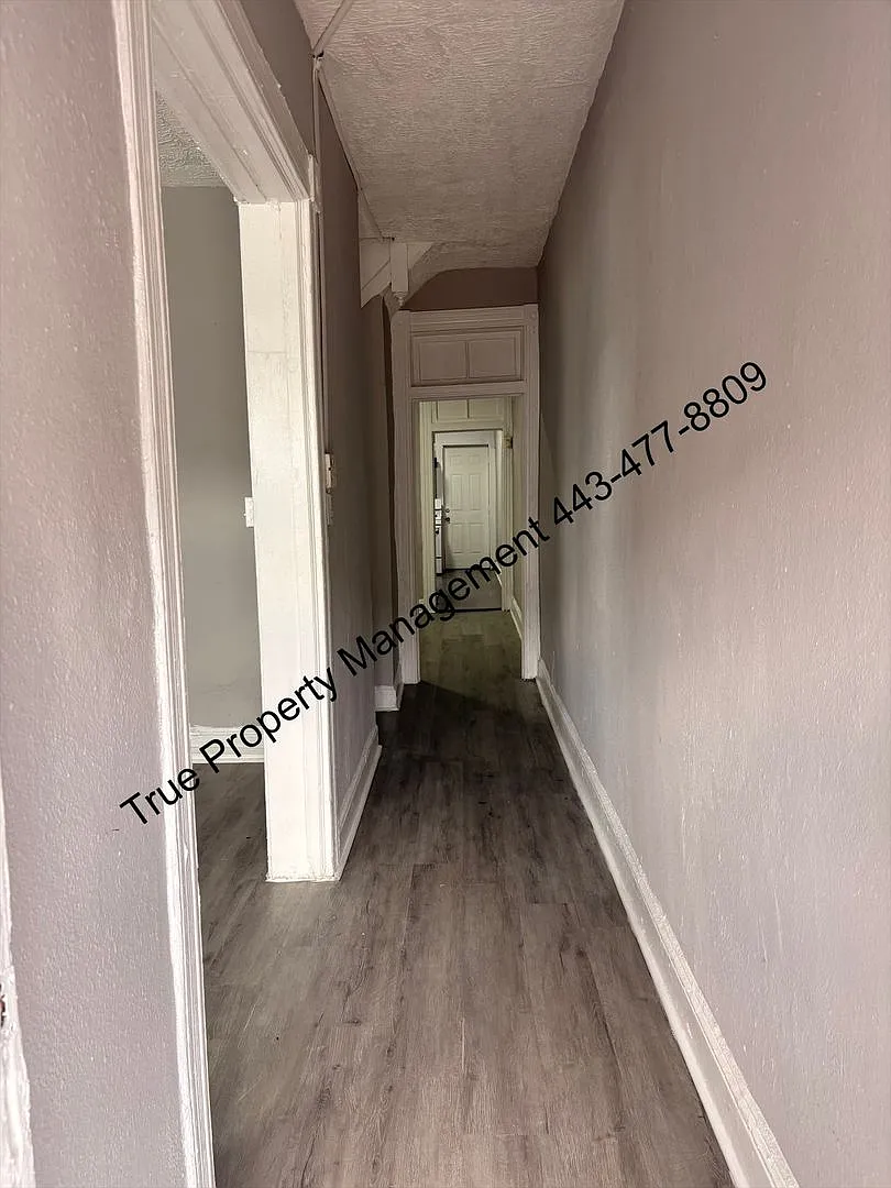 Charming 3-Bedroom Home with In-Unit Washer & Dryer | $1,400/Month — Photo 2