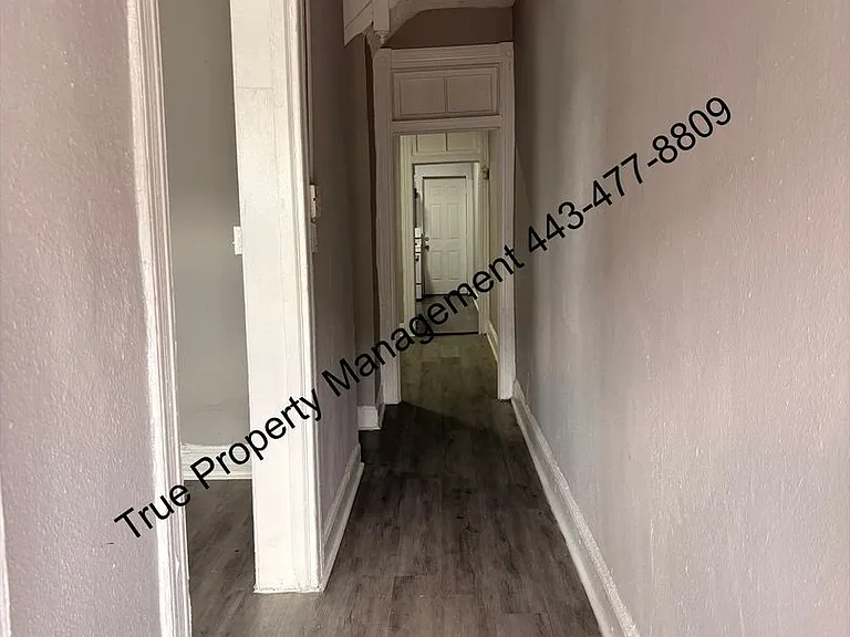 1938 W Lexington St — Photo 2