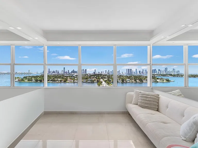 3 Island Ave #14D — Photo 3