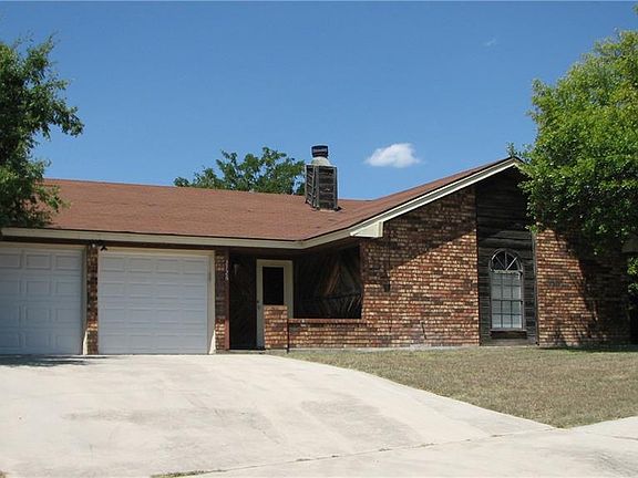 2nd image of 2726 Phyllis Dr