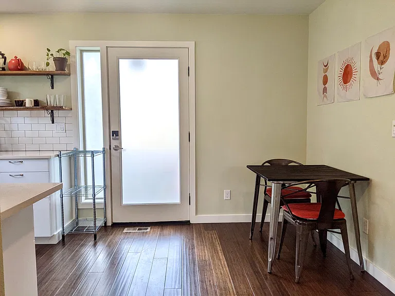 2408 N Baldwin St — Photo 35