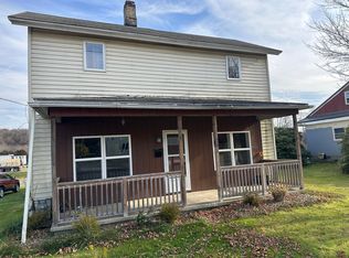 231 Broadway St, Reynoldsville, PA 15851