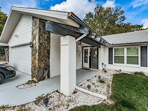 3rd image of 7811 Sylvan Dr