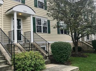 7227 Colonial Affair Dr, New Albany, OH 43054