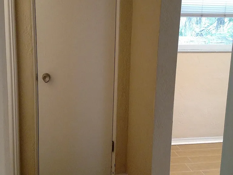 121 15th Ave N #1/2 — Photo 7