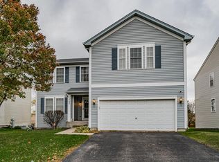 1745 Ivy Ln, Montgomery, IL 60538