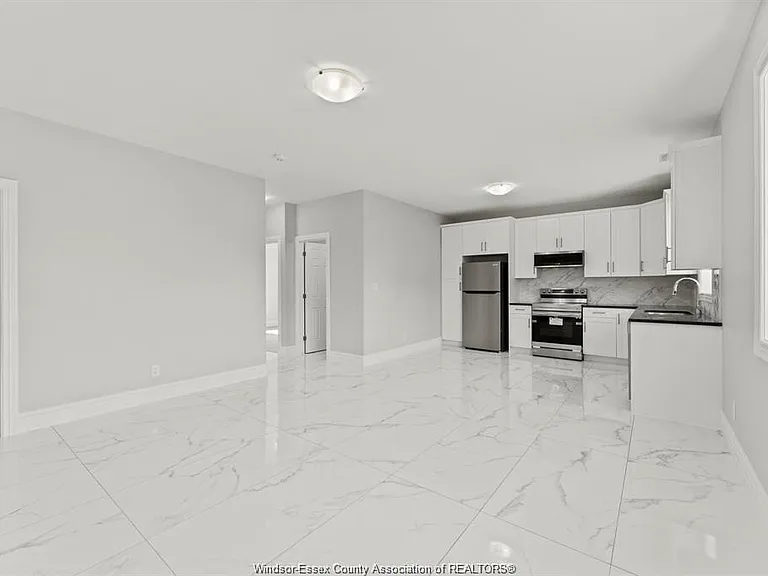 2280 Daytona Ave #D — Photo 4