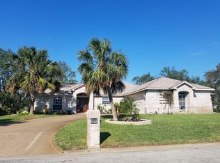 2603 Encina Dr, Rockport, TX 78382