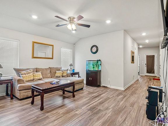 5th image of 33479 Hyacinth St