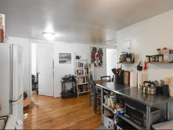 185 Metropolitan Avenue image 1 of 6